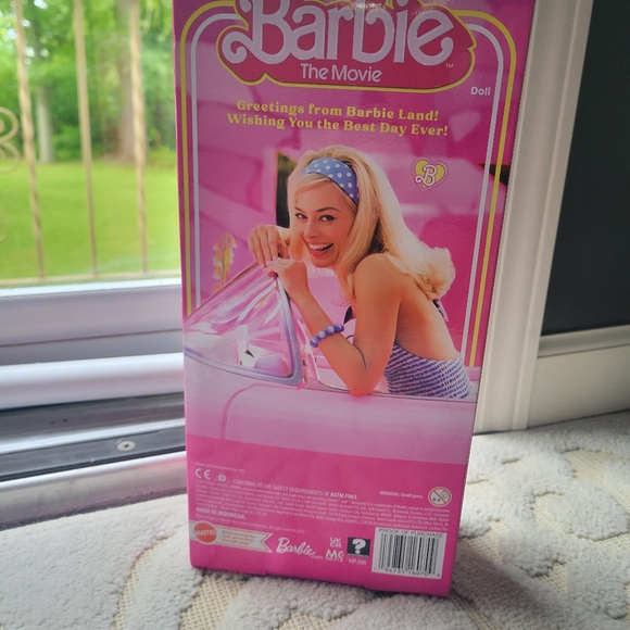 Barbie - Picture 2 of 2